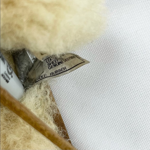 Too small - Picture 8 of 10